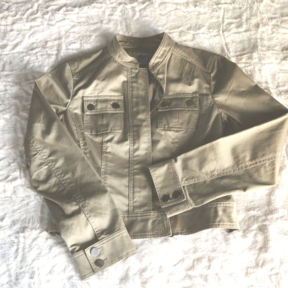 ANN TAYLOR, Women, Sz. 2, Cropped, Tan & Gold, Pocketed, Zippered, Moto, Jacket